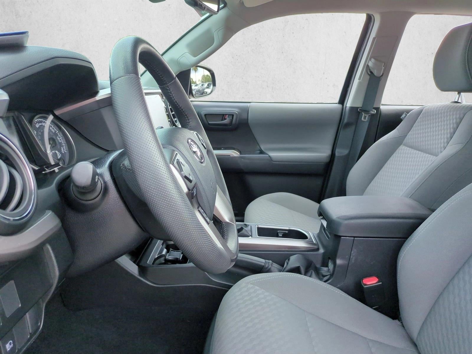 2023 Toyota Tacoma 2WD 2WD SR5 Double Cab 5' Bed V6 AT (GS)