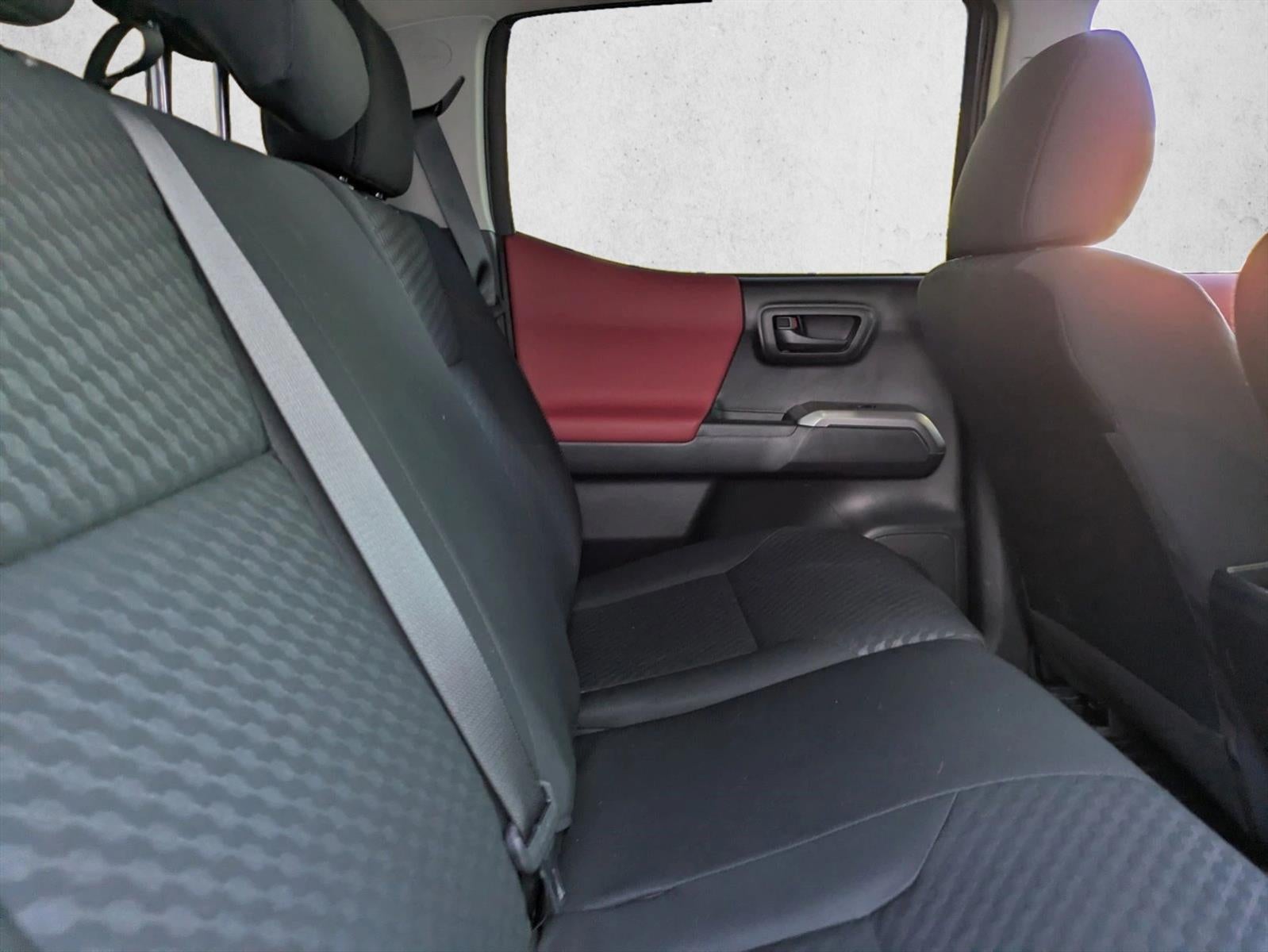 2023 Toyota Tacoma 4WD 4WD SR5 Double Cab 5' Bed V6 AT (GS)