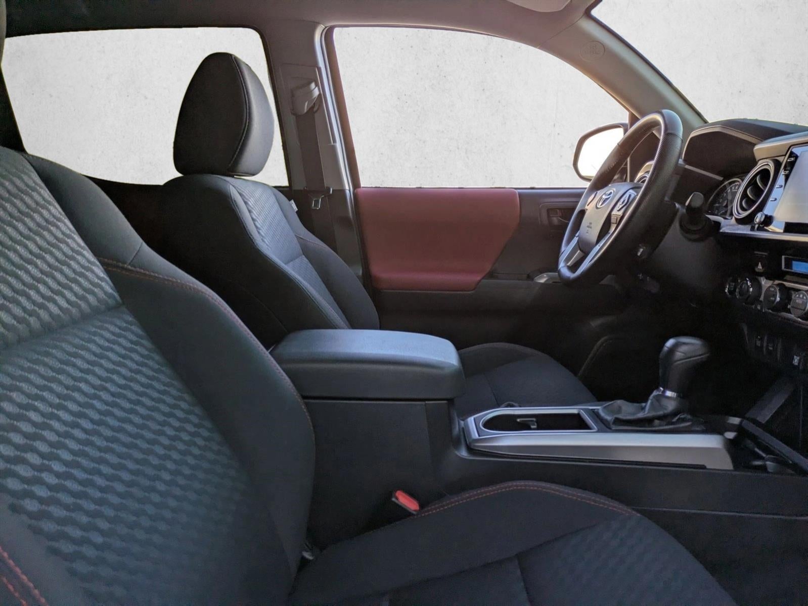 2023 Toyota Tacoma 4WD 4WD SR5 Double Cab 5' Bed V6 AT (GS)