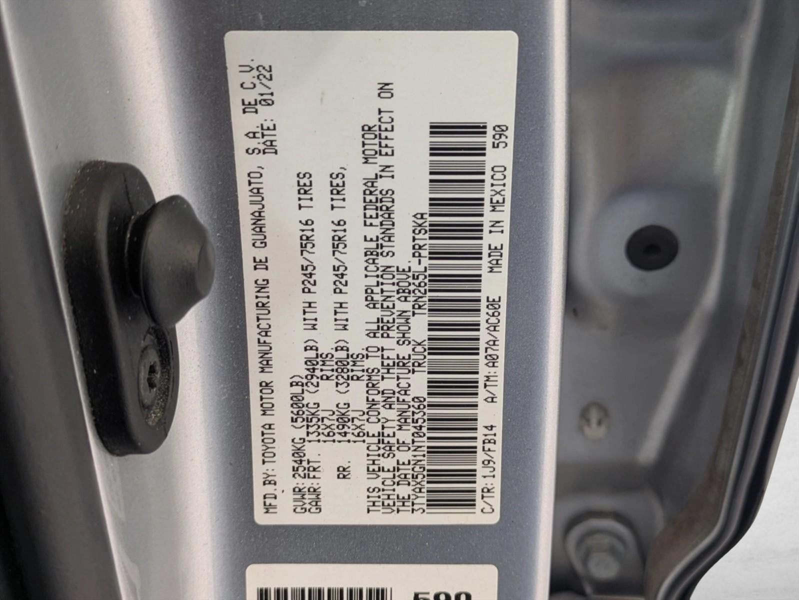 2022 Toyota Tacoma 2WD 2WD SR Double Cab 5' Bed I4 AT (GS)