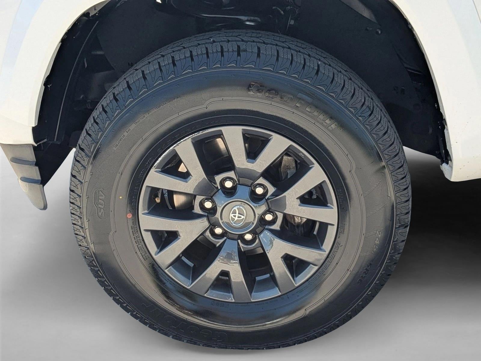 2022 Toyota Tacoma 2WD 2WD SR5 Double Cab 5' Bed V6 AT (GS)