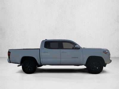 2022 Toyota Tacoma 2WD 2WD SR5 Double Cab 5' Bed V6 AT (GS)