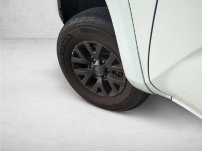 2022 Toyota Tacoma 2WD 2WD SR5 Double Cab 5' Bed V6 AT (GS)