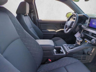 2024 Toyota Tacoma 2WD 2WD SR5 Double Cab 5' Bed AT (SE)