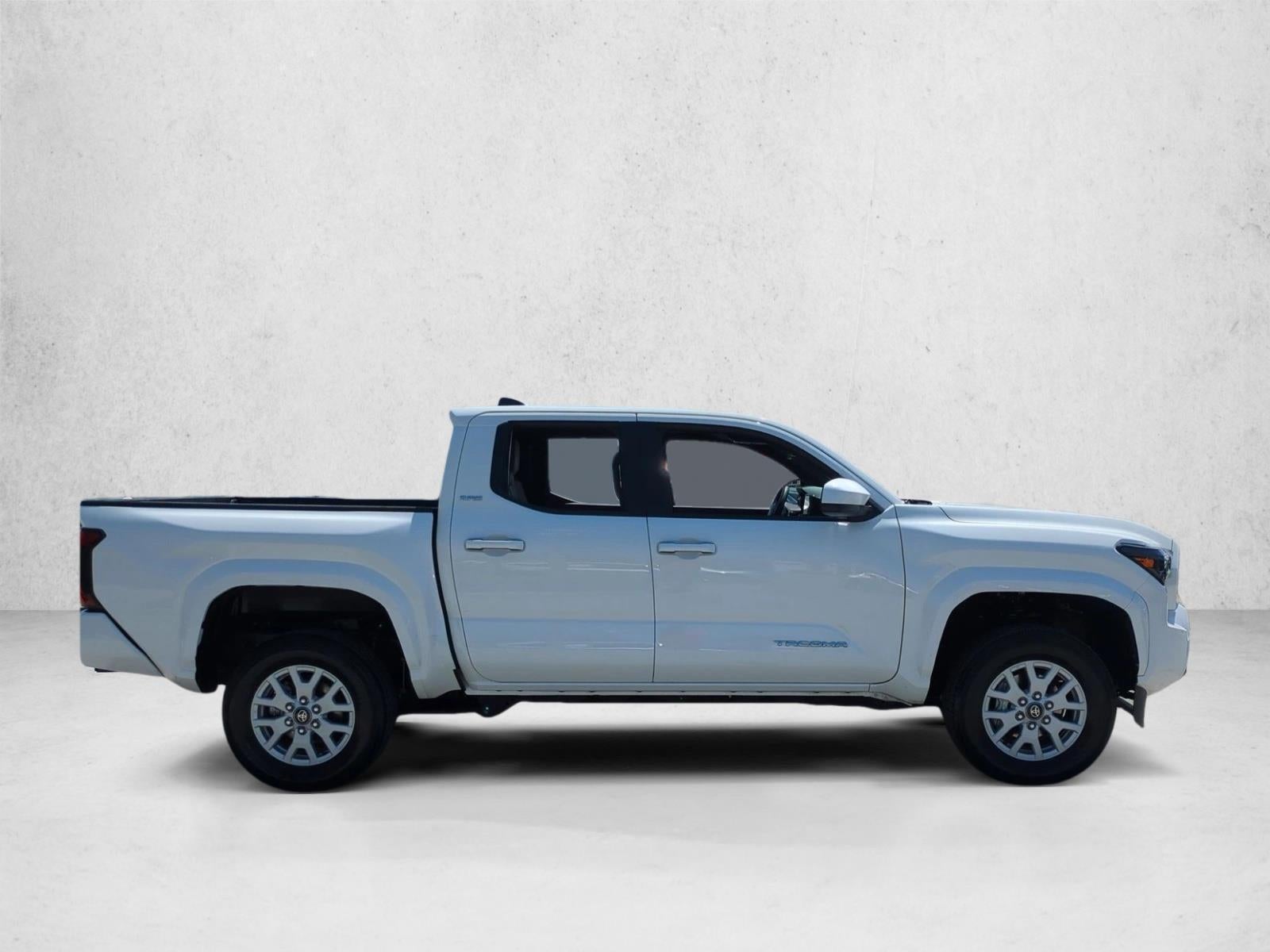 2024 Toyota Tacoma 2WD 2WD SR5 Double Cab 5' Bed AT (SE)