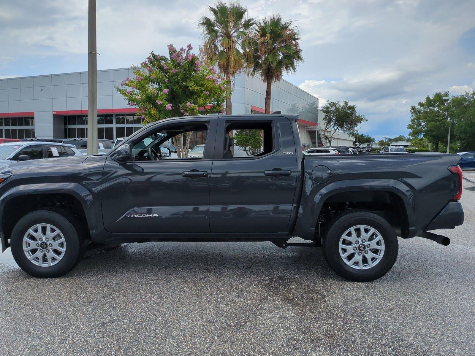 2024 Toyota Tacoma 4WD 4WD SR5 Double Cab 5' Bed AT (Natl)