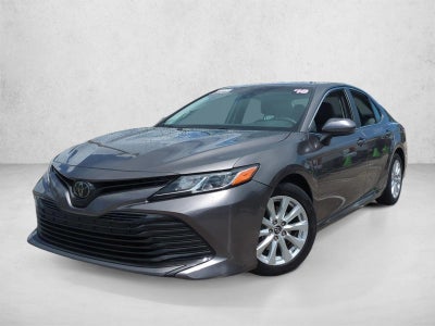 2018 Toyota Camry LE Auto (SE)