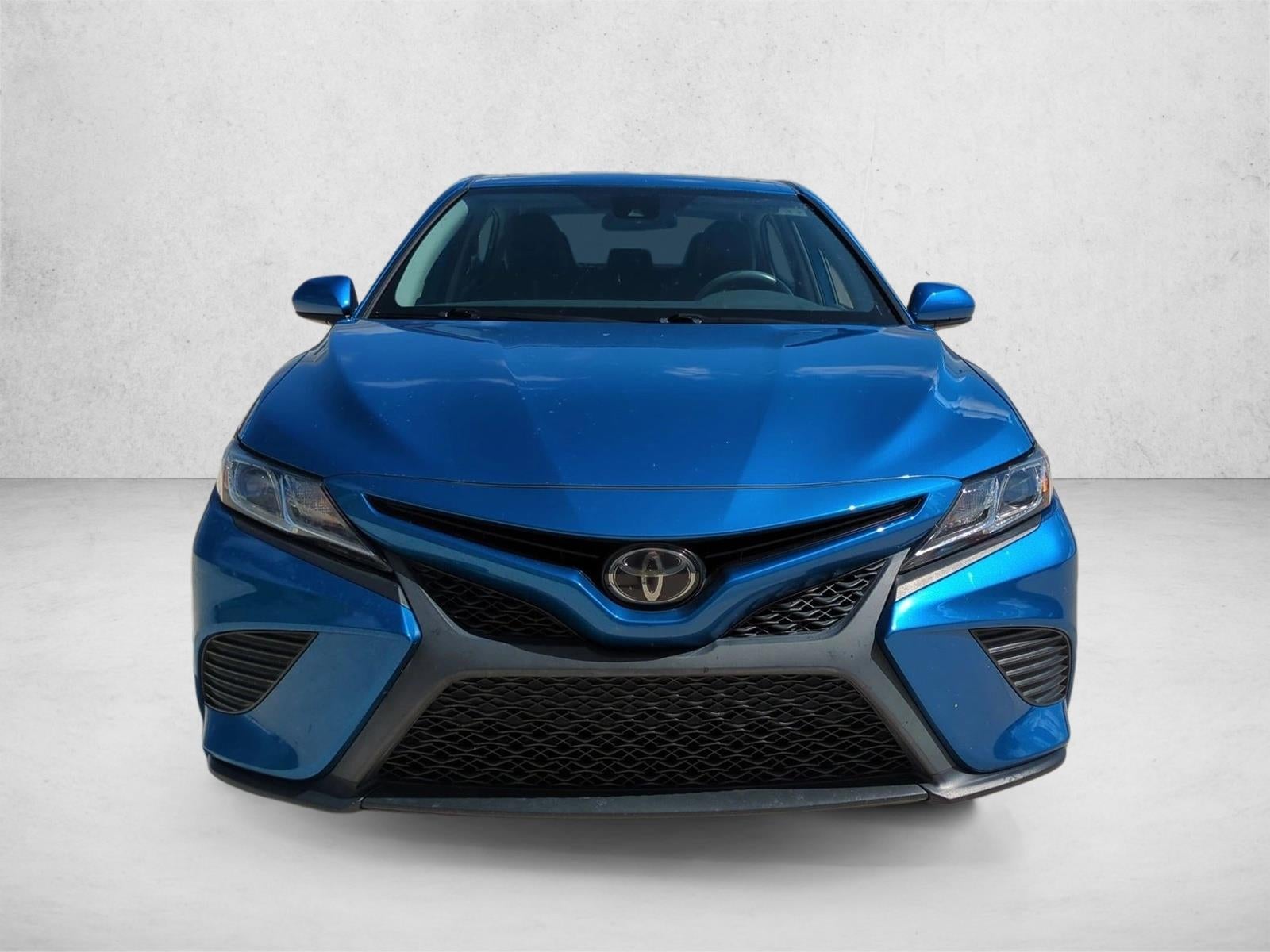 2019 Toyota Camry SE Auto (SE)