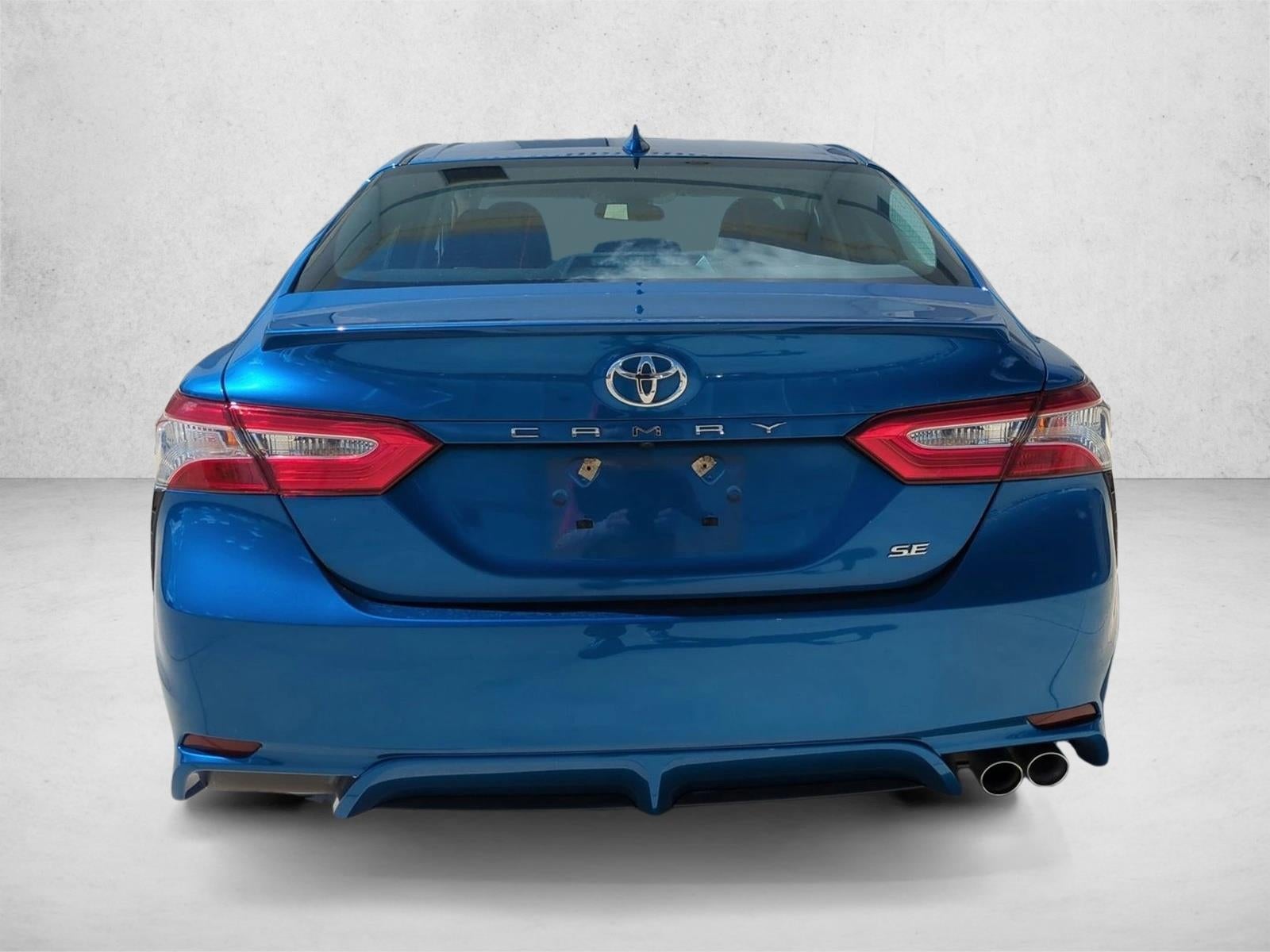 2019 Toyota Camry SE Auto (SE)