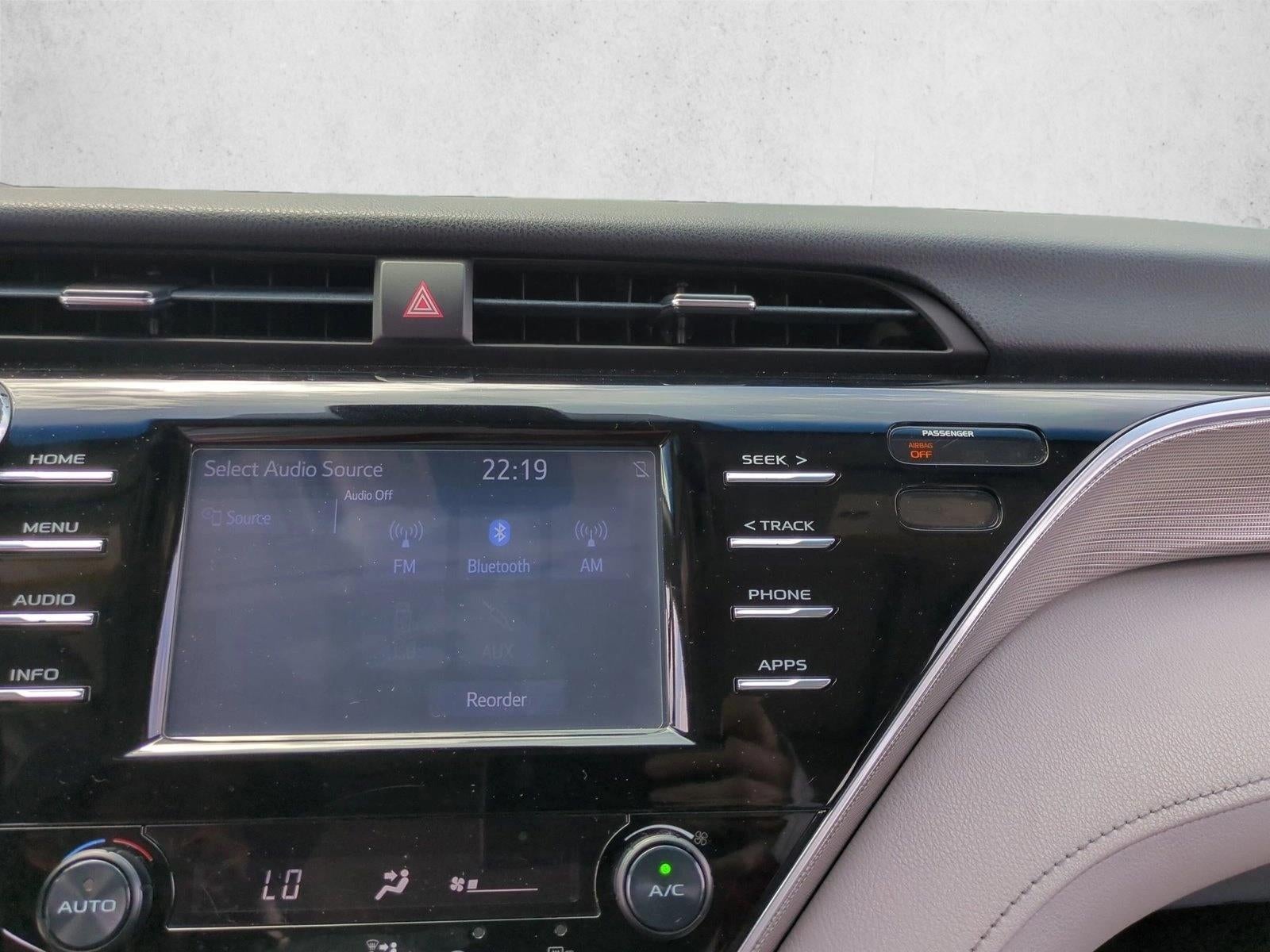 2018 Toyota Camry SE Auto (SE)