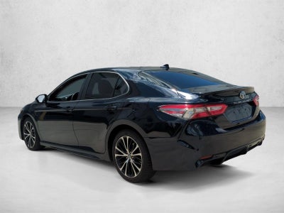 2019 Toyota Camry SE Auto (SE)
