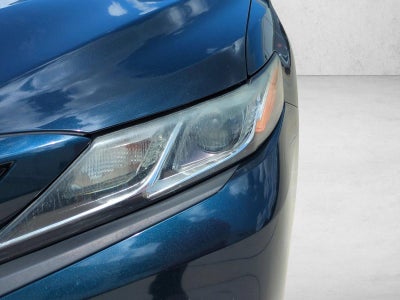 2019 Toyota Camry SE Auto (SE)