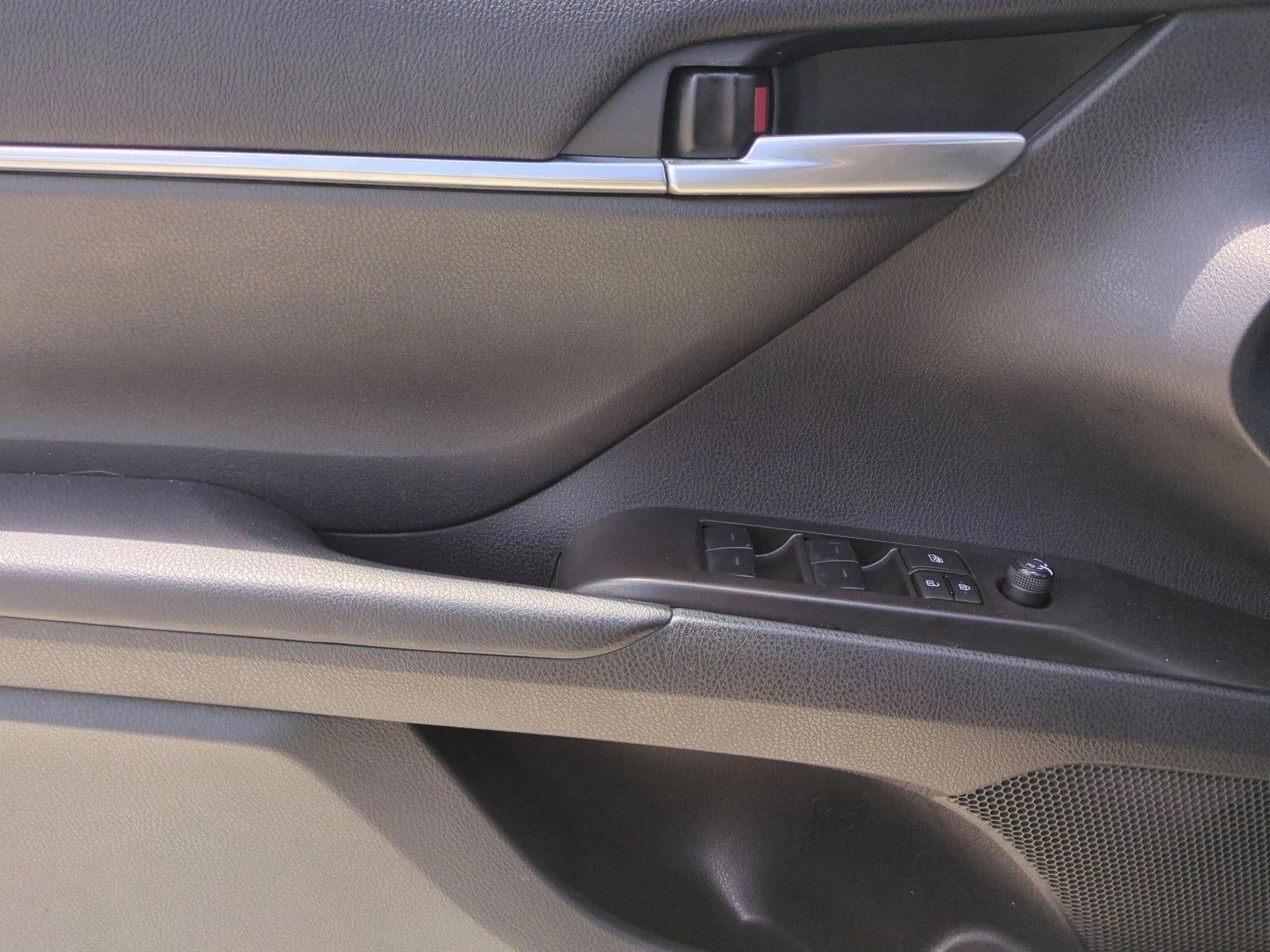 2024 Toyota Camry LE Auto (SE)
