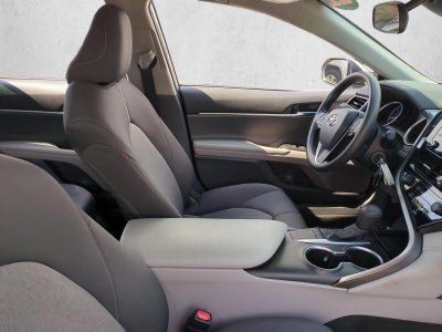 2022 Toyota Camry LE Auto (SE)