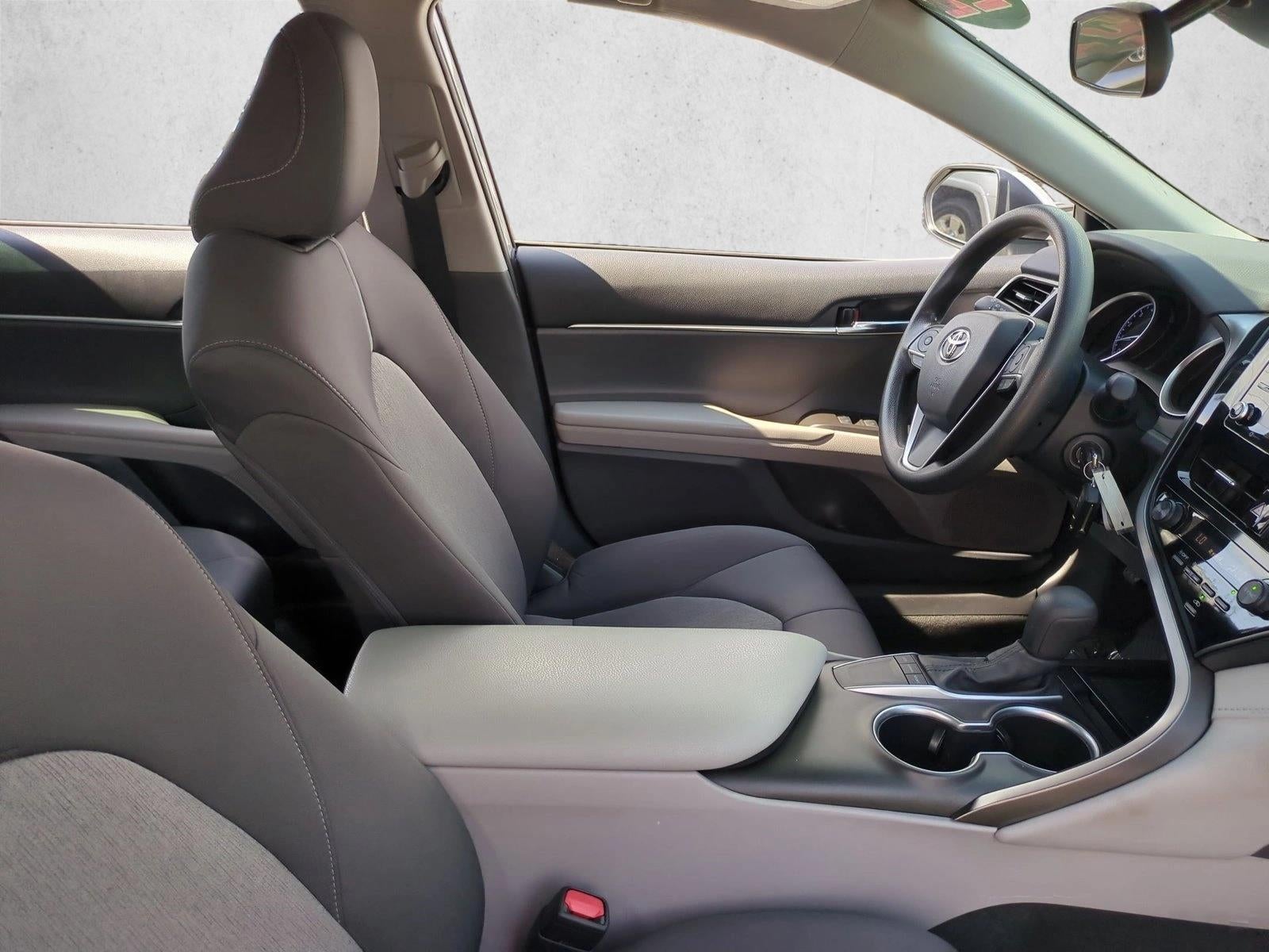 2022 Toyota Camry LE Auto (SE)