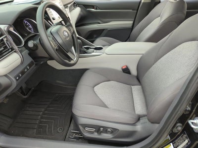 2023 Toyota Camry LE Auto (SE)