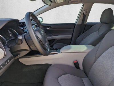 2020 Toyota Camry LE Auto (SE)
