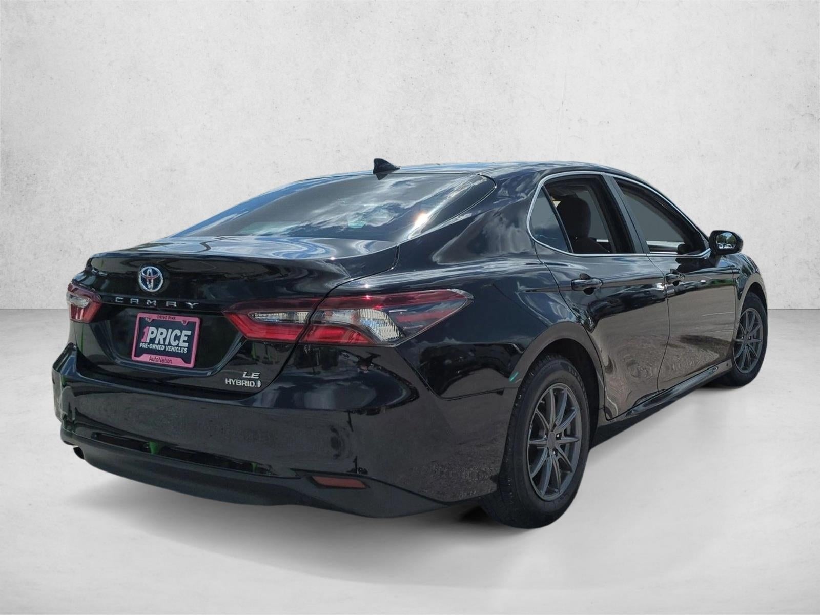 2023 Toyota Camry Hybrid LE CVT (Natl)