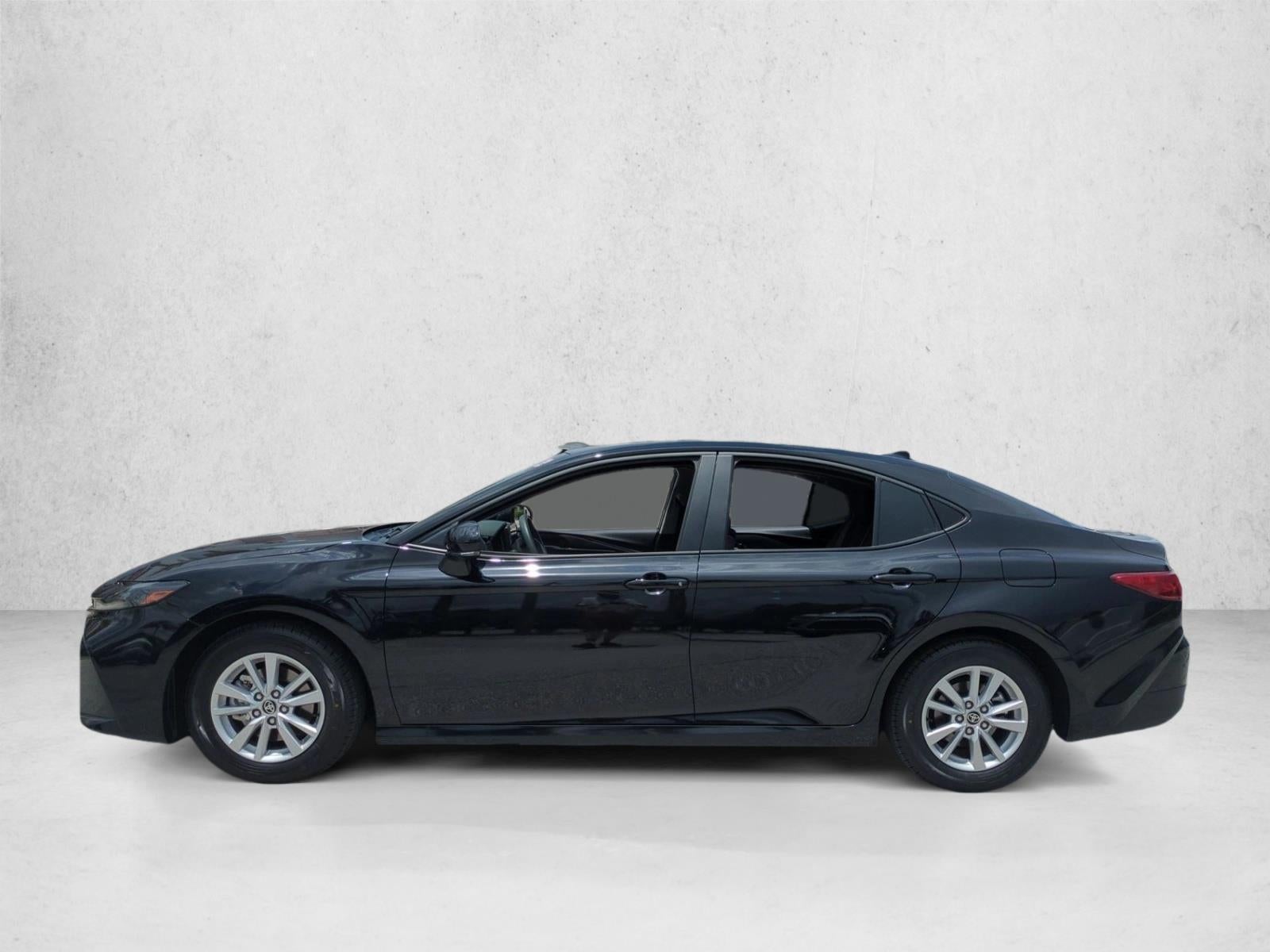 2025 Toyota Camry LE (Natl)