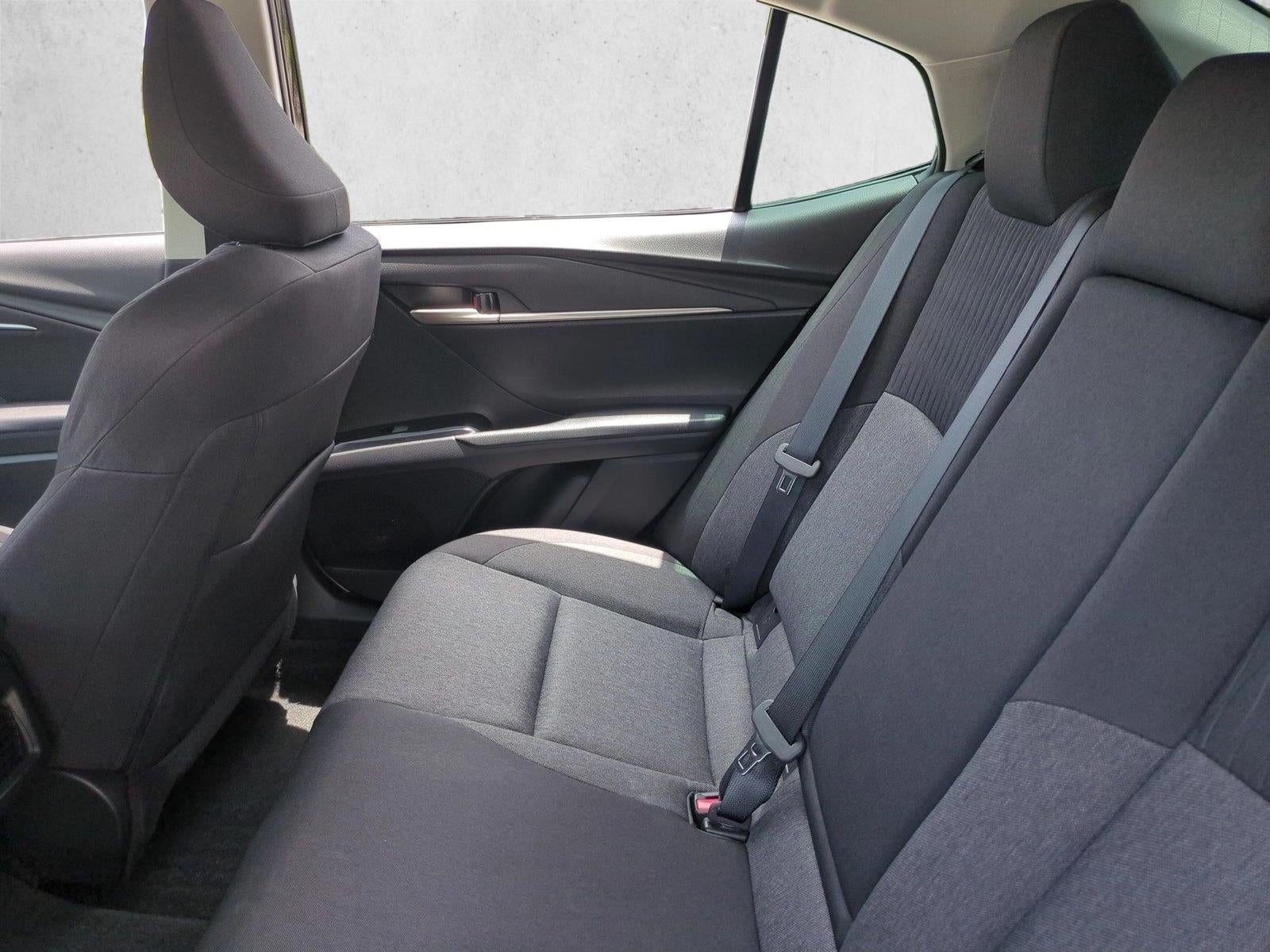 2025 Toyota Camry LE (Natl)