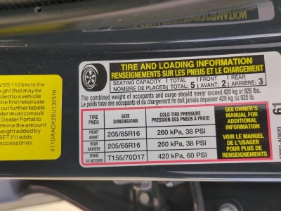2025 Toyota Camry LE (Natl)
