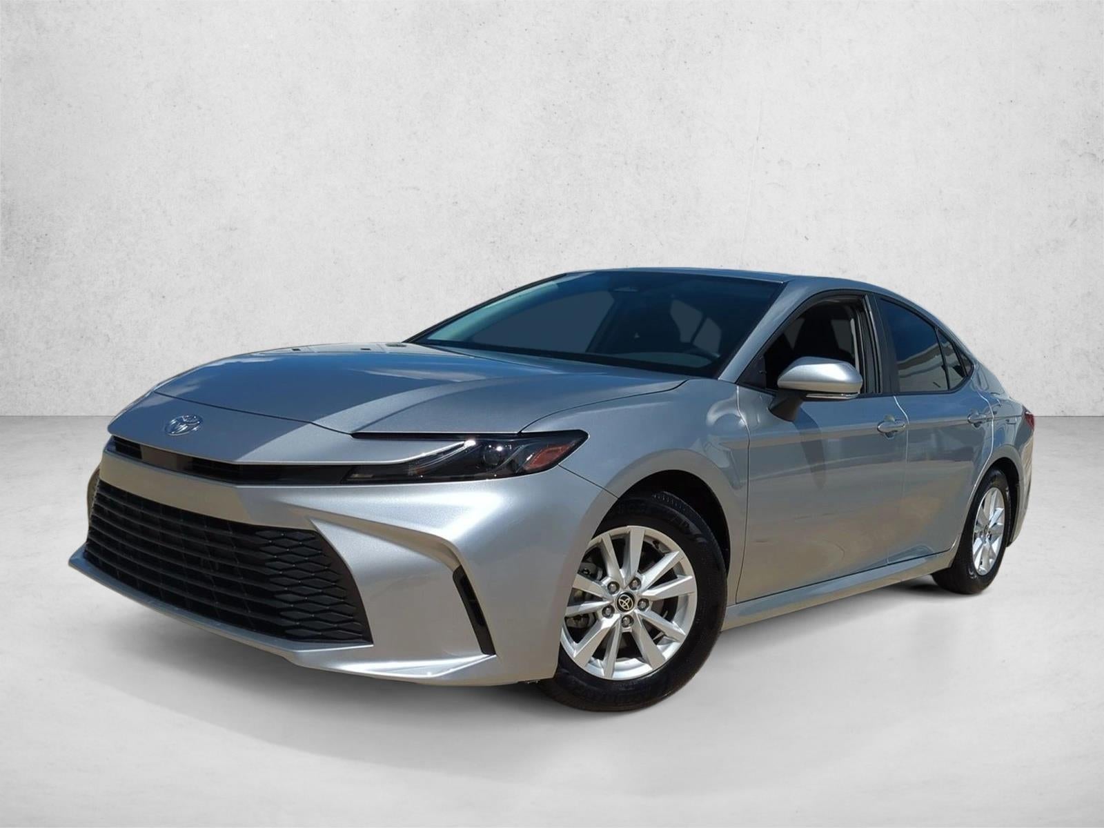 2025 Toyota Camry LE (SE)