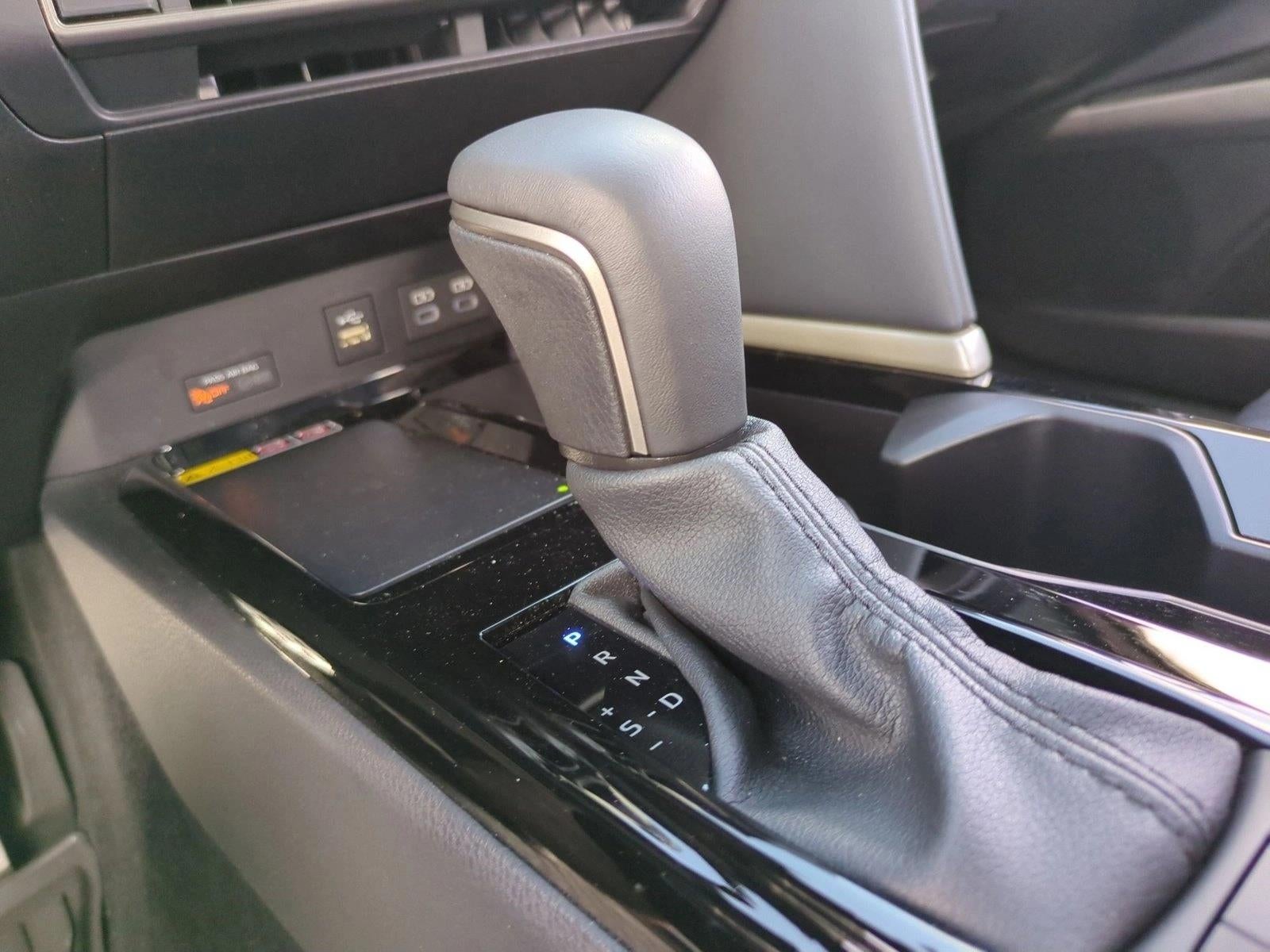 2025 Toyota Camry XSE (Natl)