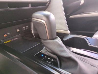 2025 Toyota Camry SE (SE)