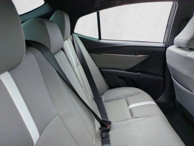2025 Toyota Camry SE (Natl)