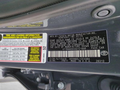 2025 Toyota Camry SE (Natl)