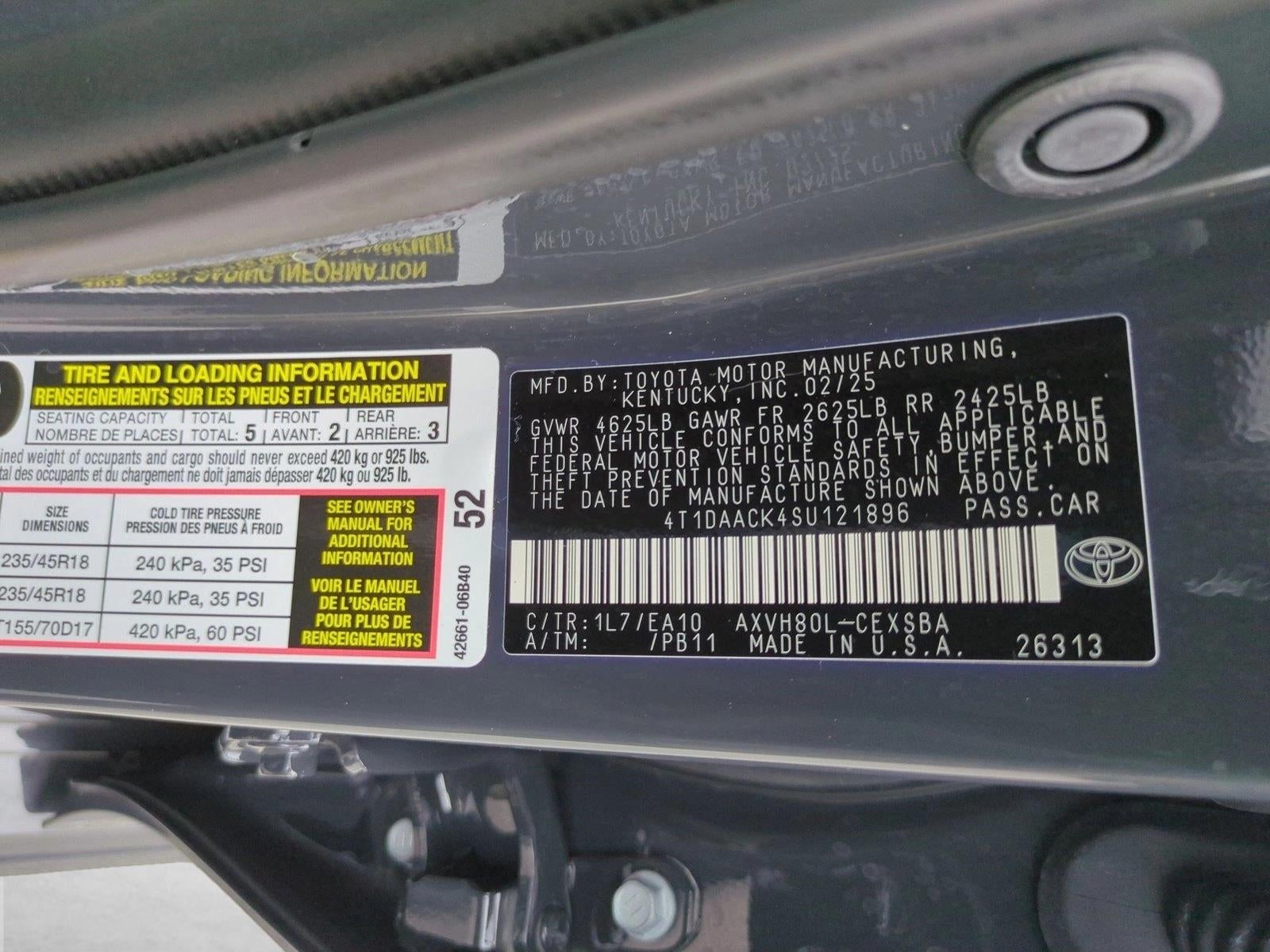 2025 Toyota Camry SE (Natl)