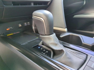 2025 Toyota Camry SE (Natl)