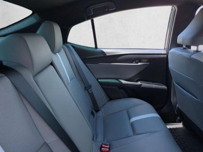 2025 Toyota Camry SE (Natl)