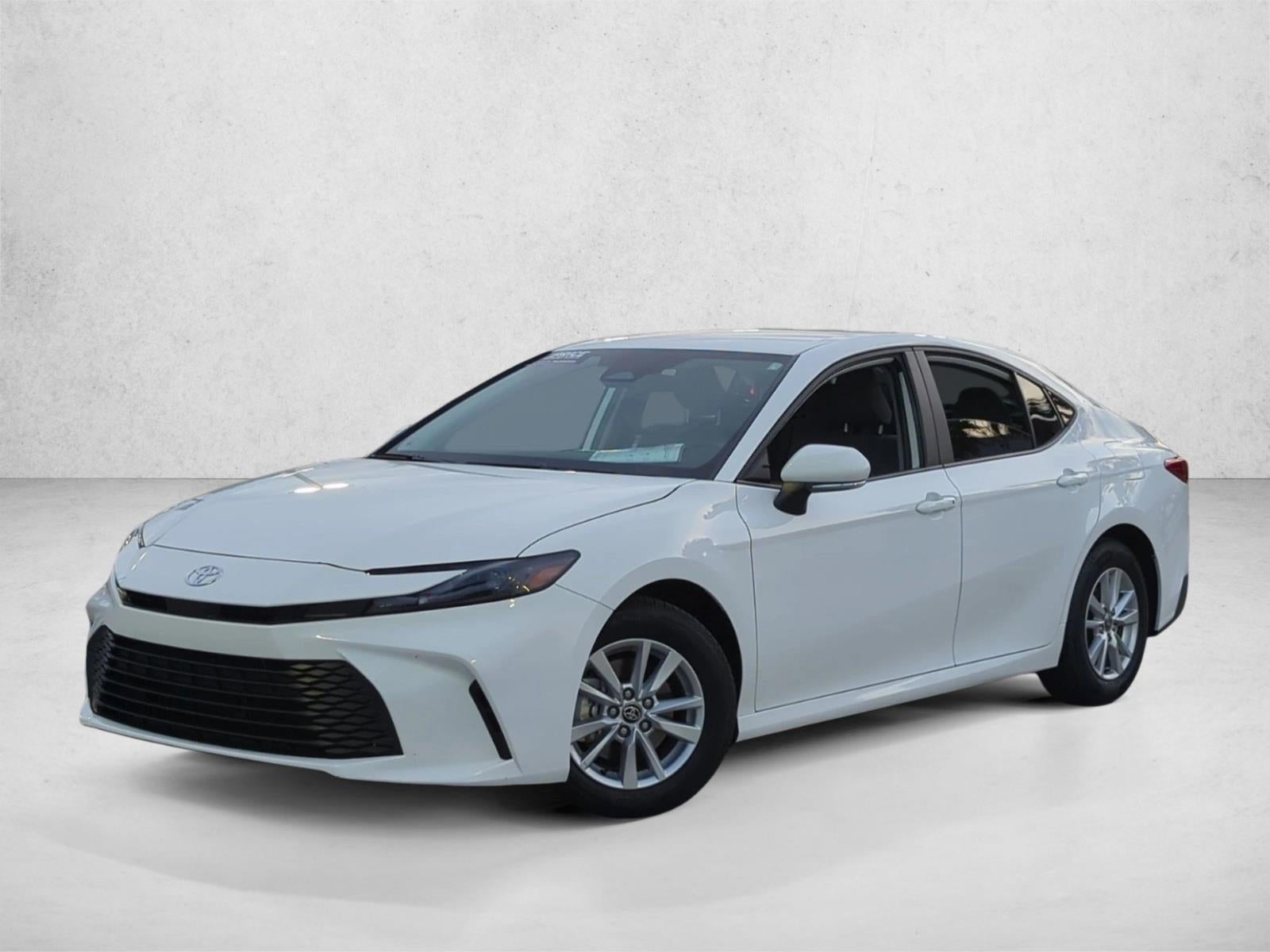 2025 Toyota Camry LE (Natl)