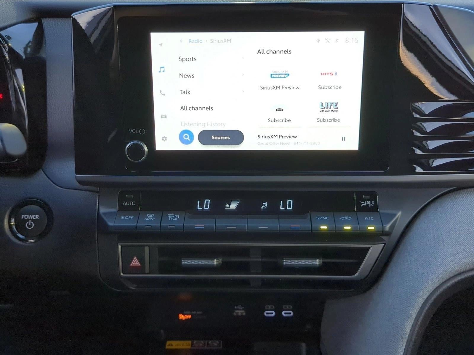 2025 Toyota Camry LE (Natl)