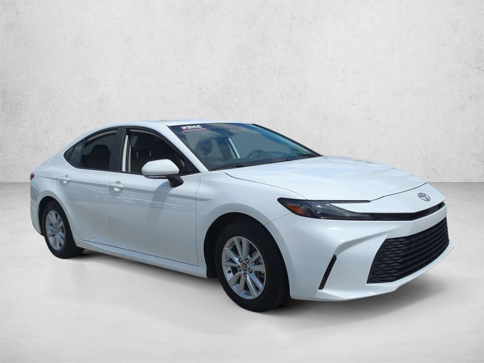 2025 Toyota Camry LE (Natl)