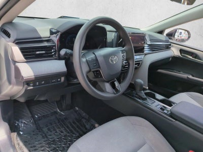 2025 Toyota Camry LE (Natl)