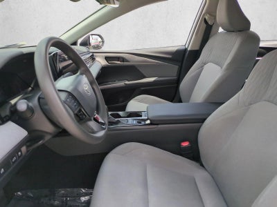 2025 Toyota Camry LE (Natl)