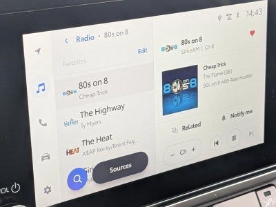 2025 Toyota Camry LE (Natl)