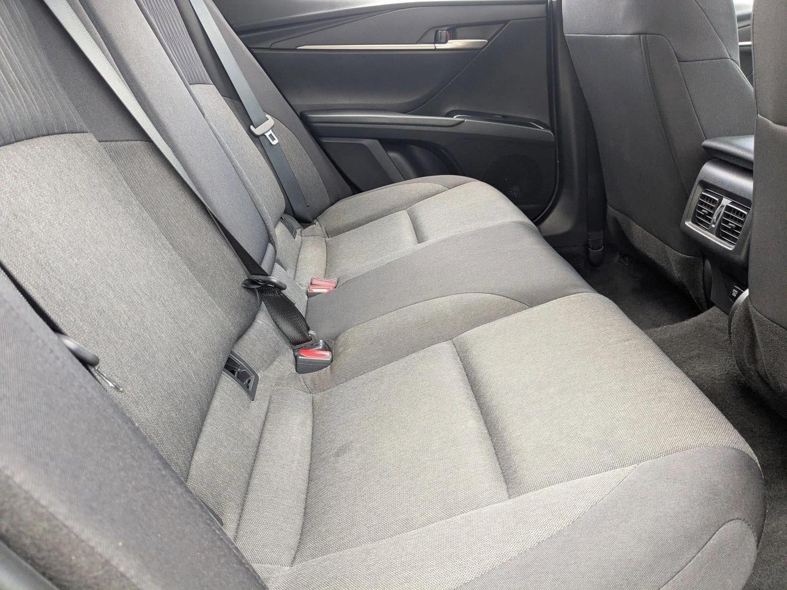 2025 Toyota Camry LE (Natl)