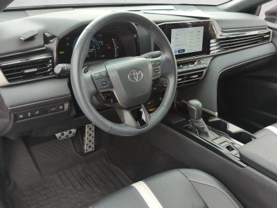 2025 Toyota Camry SE (Natl)