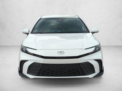 2025 Toyota Camry SE (Natl)