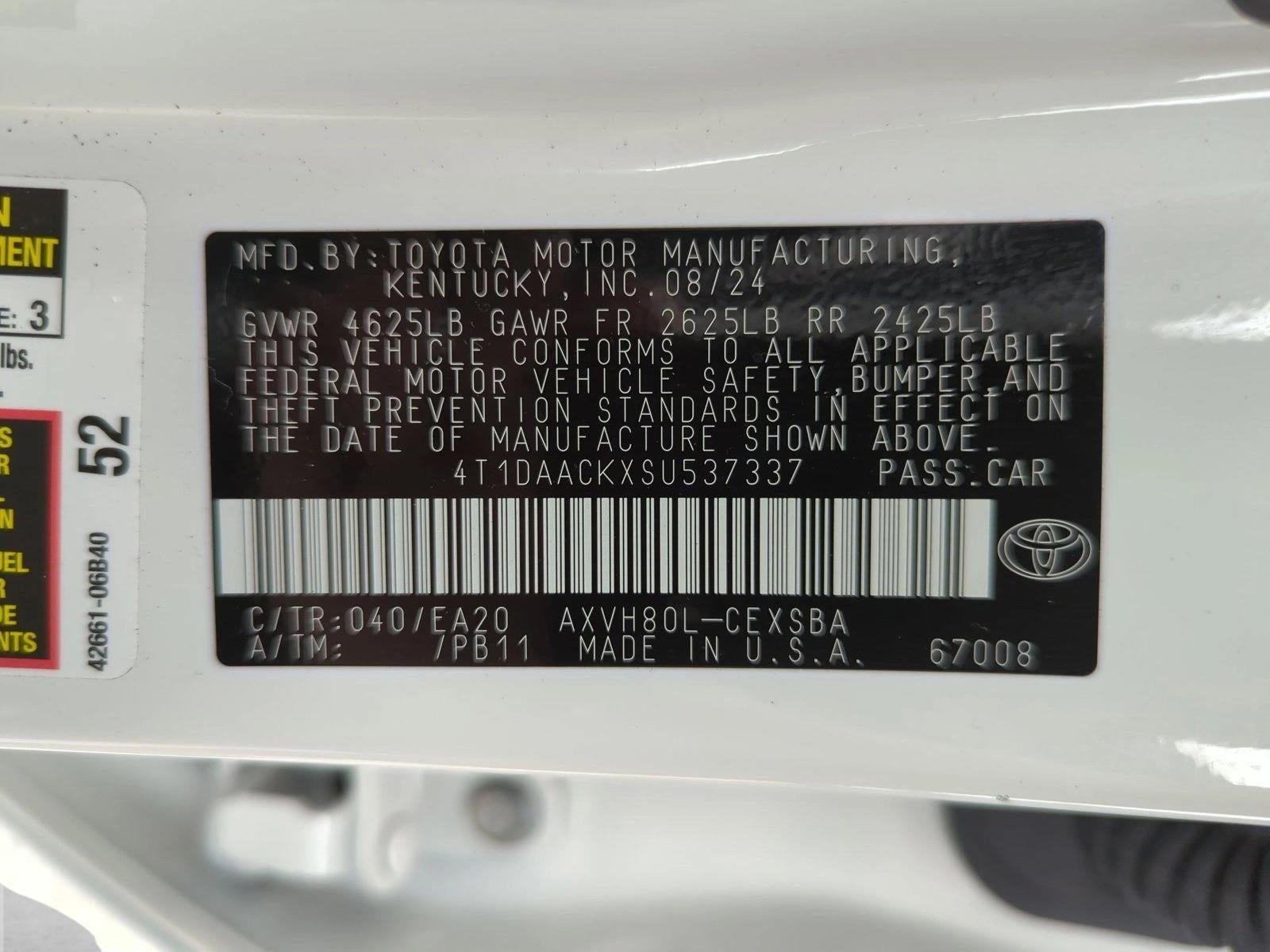 2025 Toyota Camry SE (Natl)