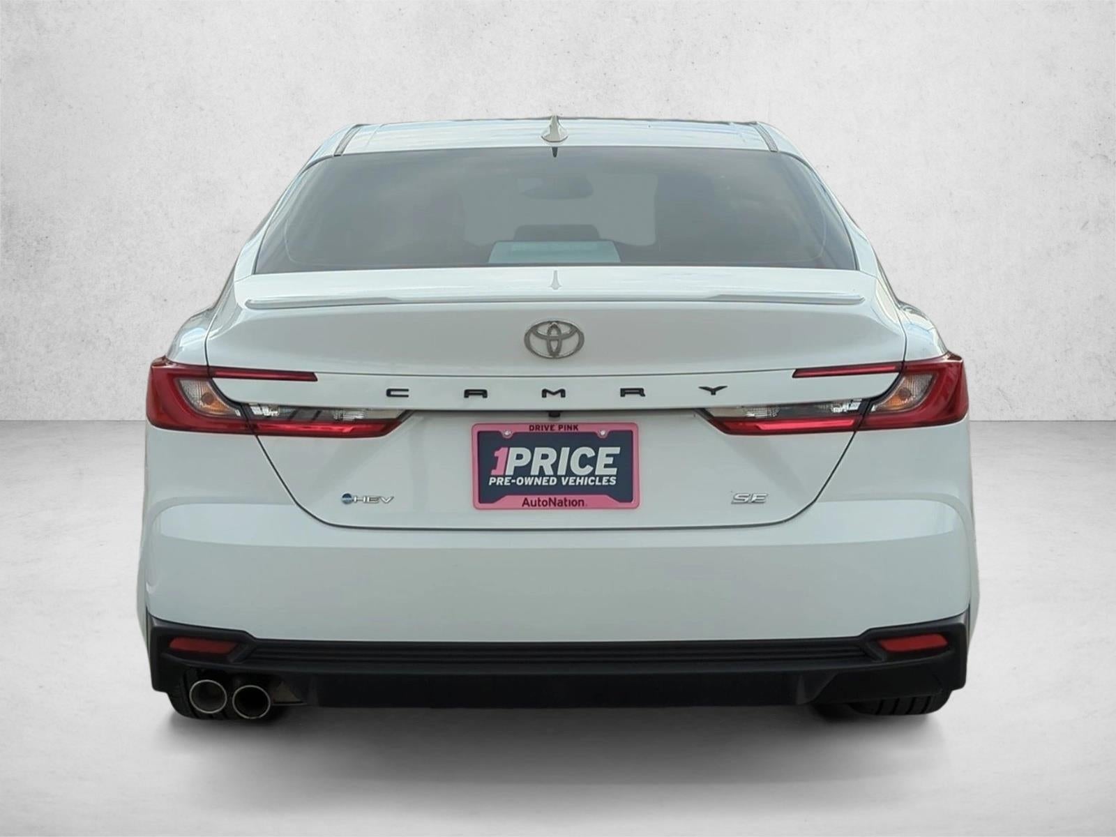 2025 Toyota Camry SE (Natl)