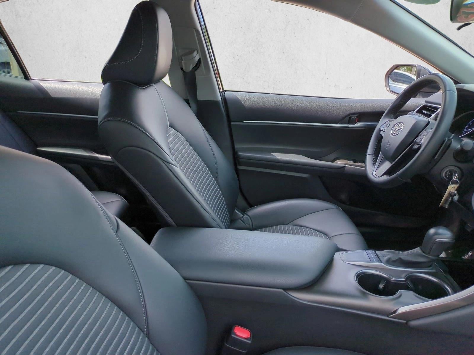 2023 Toyota Camry SE Auto (SE)