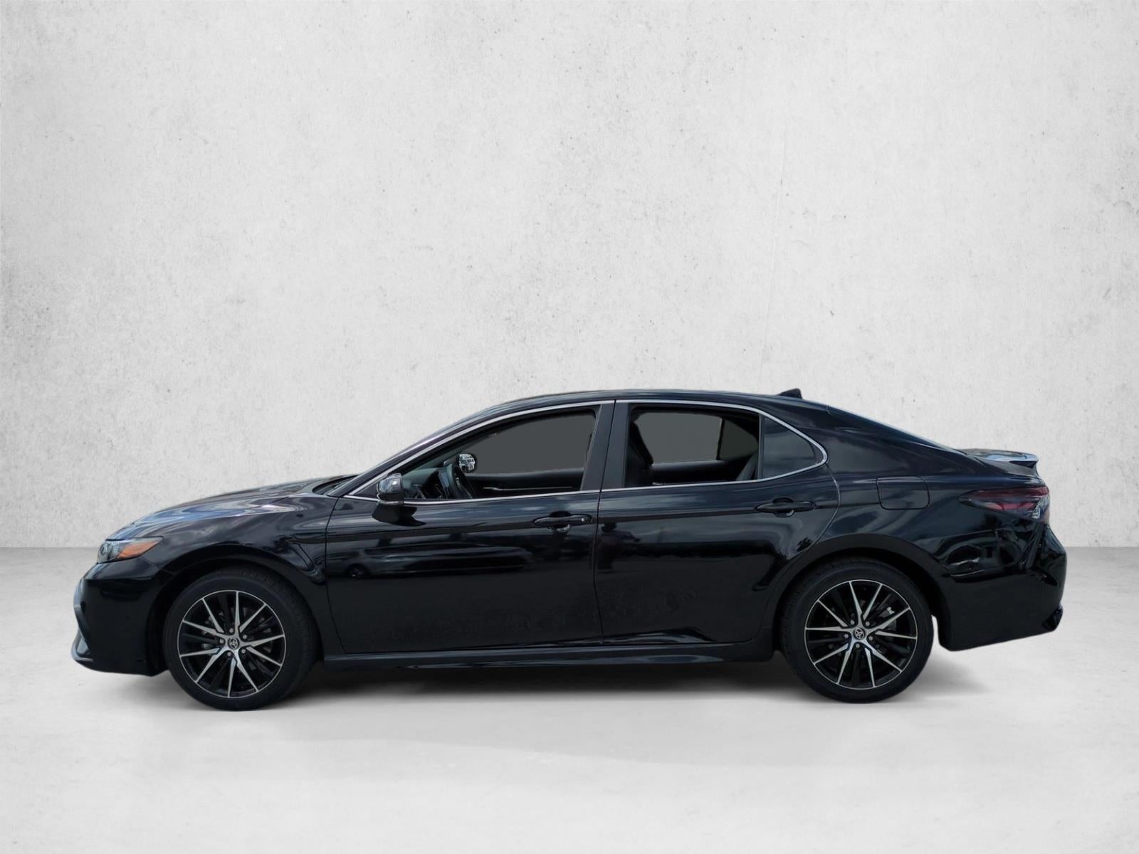 2023 Toyota Camry SE Auto (SE)