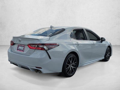 2024 Toyota Camry SE Auto (SE)
