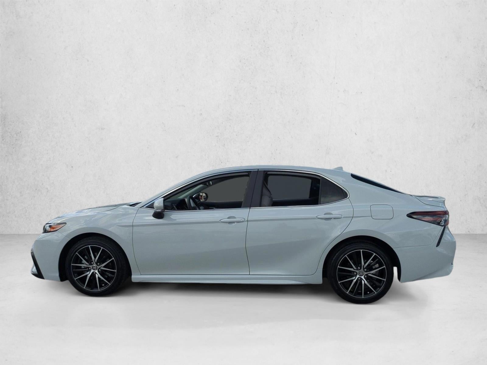 2024 Toyota Camry SE Auto (SE)