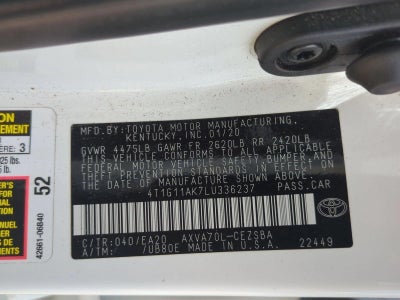 2020 Toyota Camry SE Auto (SE)