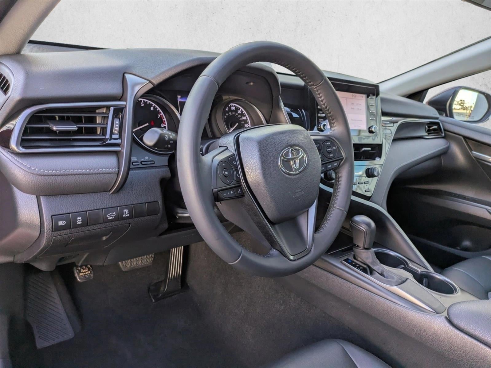 2021 Toyota Camry SE Auto (SE)